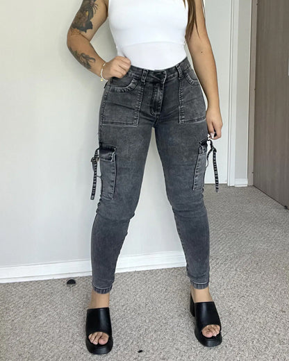 Skinny Jeans With Big Pockets